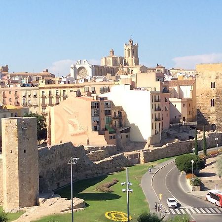 Tarragona Suites Mediona Εξωτερικό φωτογραφία