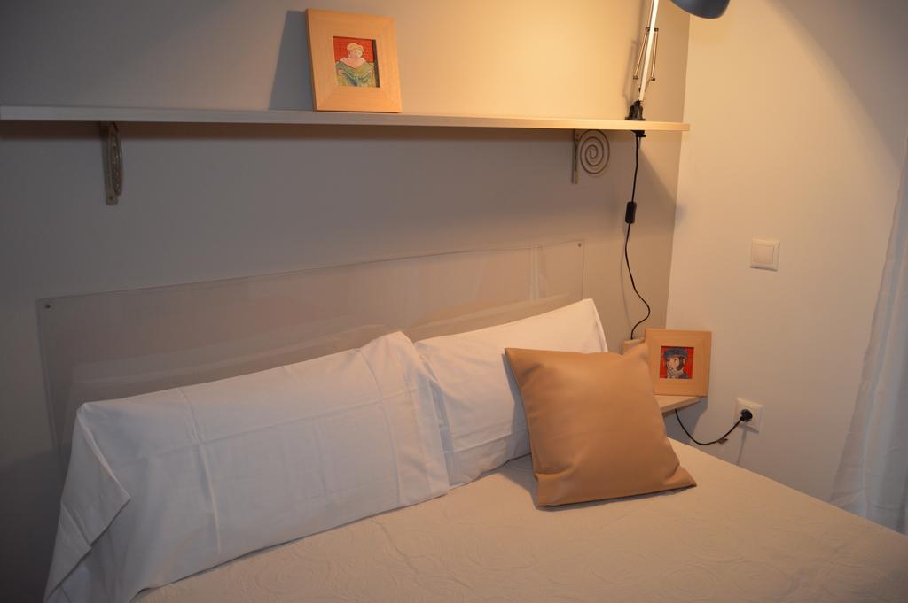 Tarragona Suites Mediona Εξωτερικό φωτογραφία