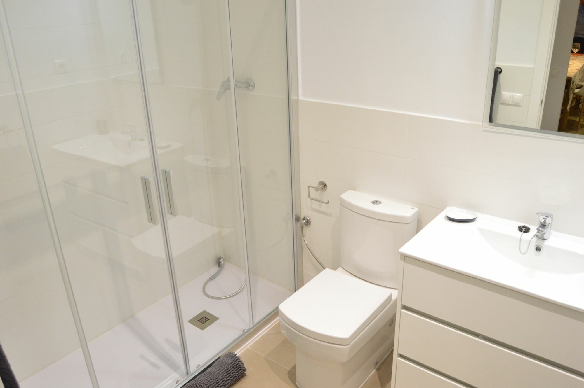 Tarragona Suites Mediona Εξωτερικό φωτογραφία