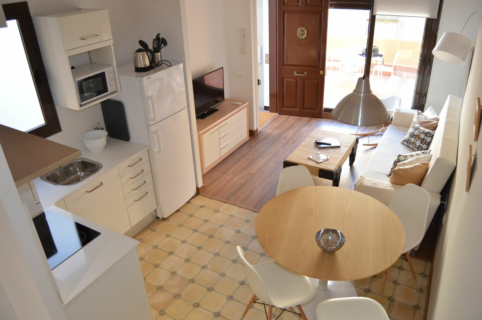 Tarragona Suites Mediona Εξωτερικό φωτογραφία